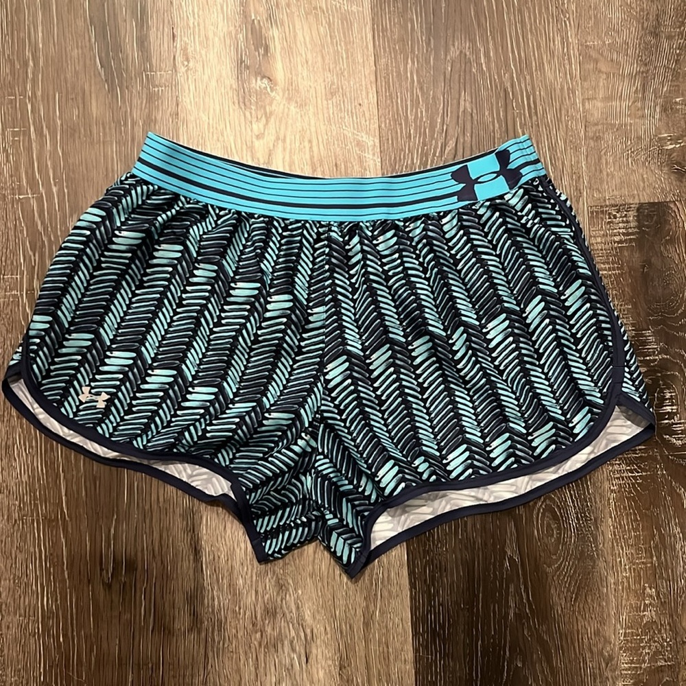 Under Armour Shorts Size Medium